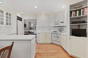 47 Bank St, New Canaan, CT 06840 - Photo 16