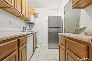 24 Merrill St, Hartford, CT 06106 - Photo 2