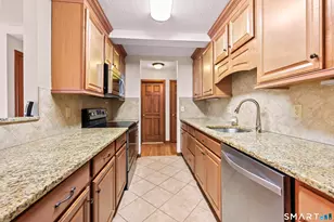 1325 Farmington Ave, Bristol, CT 06010 - Photo 6