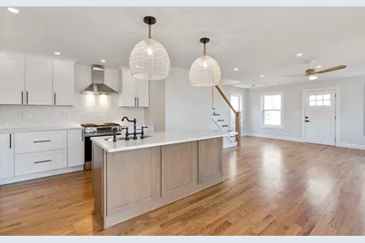 23 Clinton Avenue, Old Saybrook, CT 06475 - Photo 10