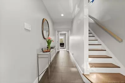 1611 Washington Boulevard #APT 6, Stamford, CT 06902 - Photo 16