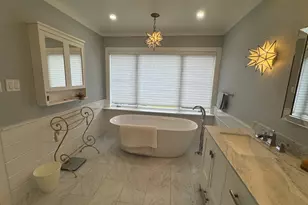 1 Island Dr, Norwalk, CT 06855 - Photo 16