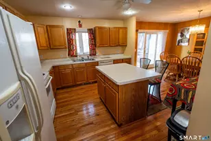 37 Autumn Ln, East Hartford, CT 06108 - Photo 20