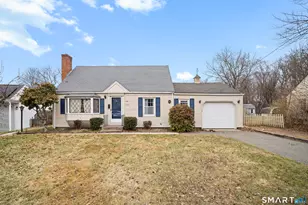 9 Foxcroft Rd, Enfield, CT 06082 - Photo 2