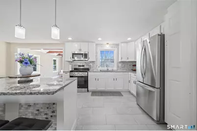 18 Crestwood Trail, East Hartford, CT 06118 - Photo 8