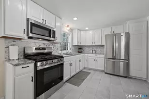 18 Crestwood Trail, East Hartford, CT 06118 - Photo 12