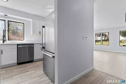 115 Flax Hill Road #APT 6, Norwalk, CT 06854 - Photo 6