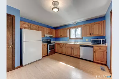 94 Huckleberry Lane, Southington, CT 06489 - Photo 12