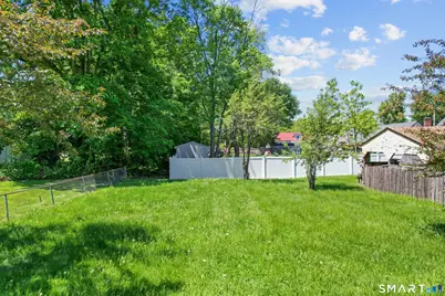 44 Midian Avenue, Windsor, CT 06095 - Photo 24