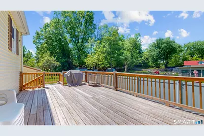 44 Midian Avenue, Windsor, CT 06095 - Photo 22