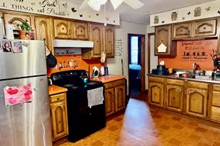 121 Saybrook Rd, Middletown, CT 06457 - Photo 4