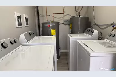 14 Bridgeport Avenue, Bristol, CT 06010 - Photo 38