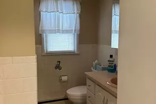 1679 Nichols Ave, Stratford, CT 06614 - Photo 16