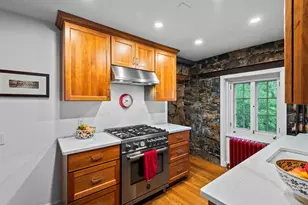 128 Blake Rd, Hamden, CT 06517 - Photo 8