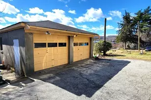 2784 E Main St, Waterbury, CT 06705 - Photo 8