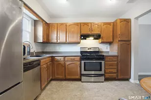 93 Park Ave, Danbury, CT 06810 - Photo 6