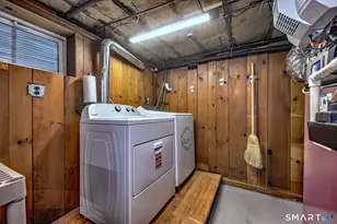 76 Luther St, Bridgeport, CT 06606 - Photo 38