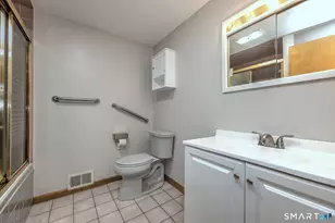 76 Luther St, Bridgeport, CT 06606 - Photo 28