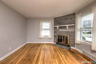 76 Luther Street, Bridgeport, CT 06606 - Photo 10