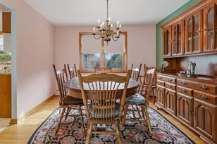 131 Oxbow Dr, Meriden, CT 06450 - Photo 6