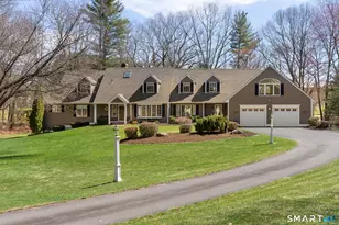 29 Woodland Dr, Avon, CT 06001 - Photo 2