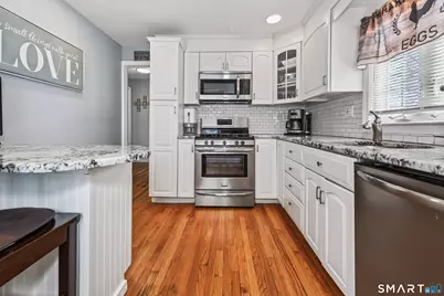 50 Ferndale Avenue, Waterbury, CT 06708 - Photo 32