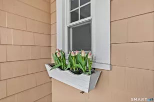 4 Woodridge Cir, Trumbull, CT 06611 - Photo 4