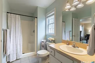 31 Parkwood Ave, Waterbury, CT 06708 - Photo 14