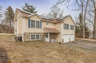 31 Parkwood Ave, Waterbury, CT 06708 - Photo 1