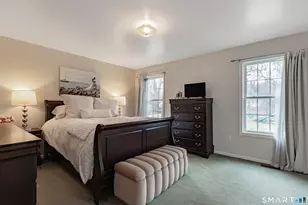 31 Parkwood Ave, Waterbury, CT 06708 - Photo 12