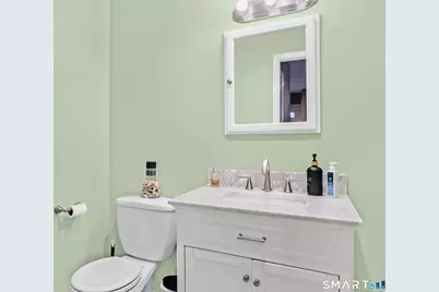 14-1/2 Fairview Avenue #B3, Norwalk, CT 06850 - Photo 12