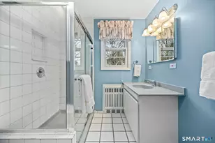 19 Lyncrest Dr, Norwalk, CT 06851 - Photo 14