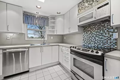 19 Lyncrest Drive, Norwalk, CT 06851 - Photo 24