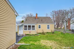 51 Hanmer St, Hartford, CT 06114 - Photo 18