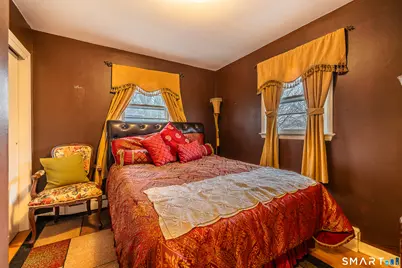 130 Holroyd Street, Bridgeport, CT 06606 - Photo 16