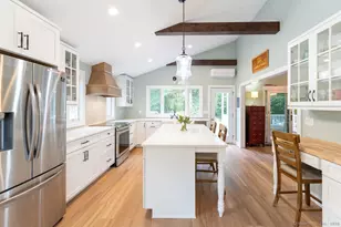 147 Pequot Ave, Groton, CT 06355 - Photo 14