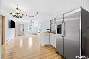 11 Union St, Wallingford, CT 06492 - Photo 10