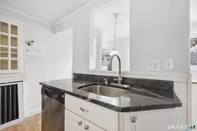 11 Union Street, Wallingford, CT 06492 - Photo 6