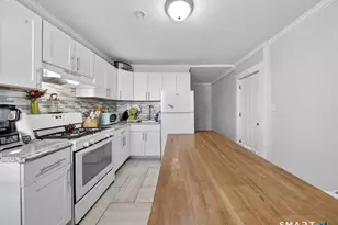 1389 Pembroke St, Bridgeport, CT 06608 - Photo 2