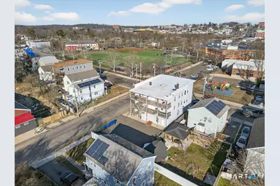 1389 Pembroke Street, Bridgeport, CT 06608 - Photo 18