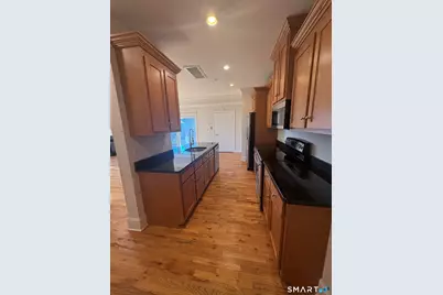 21 Seir Hill Road #APT 8, Norwalk, CT 06850 - Photo 2