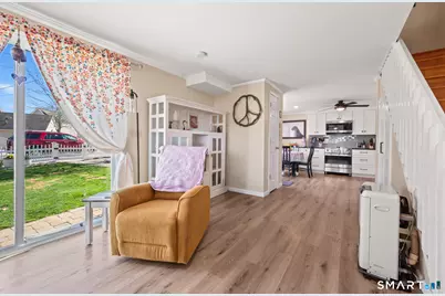 7 West Avenue, East Hampton, CT 06424 - Photo 10