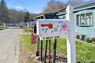 7 West Ave, East Hampton, CT 06424 - Photo 40