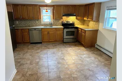 76 Bigelow Street, Manchester, CT 06040 - Photo 2