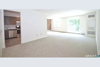 3900 Park Avenue #8p, Bridgeport, CT 06604 - Photo 2