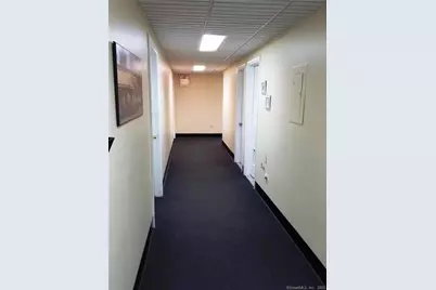 1100 New Britain Avenue #106, West Hartford, CT 06110 - Photo 4