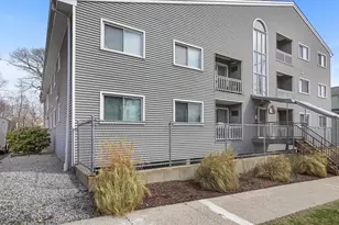 132 Bennett St, Bridgeport, CT 06605 - Photo 1