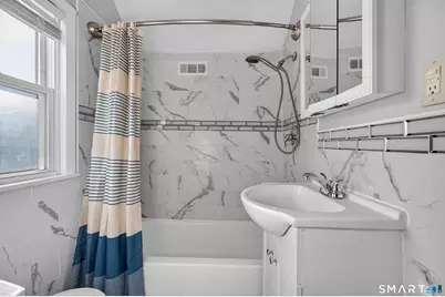 274 Peck Avenue, West Haven, CT 06516 - Photo 16