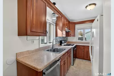 274 Peck Avenue, West Haven, CT 06516 - Photo 14