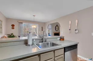 62 Schoolhouse Crossing, Wethersfield, CT 06109 - Photo 8